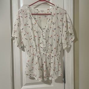 💙TJ Max blouse NWT